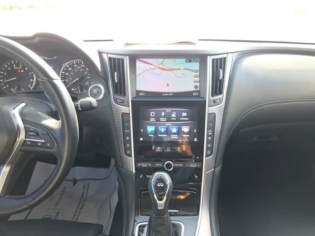Used 2019 INFINITI Q50 Sport image 17