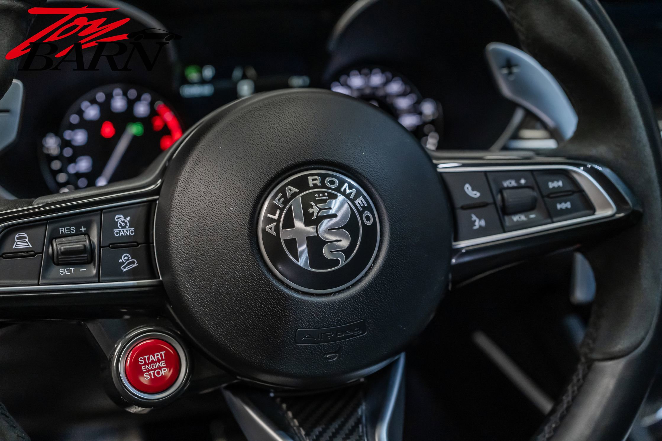 Used 2022 Alfa Romeo Stelvio Quadrifoglio image 33