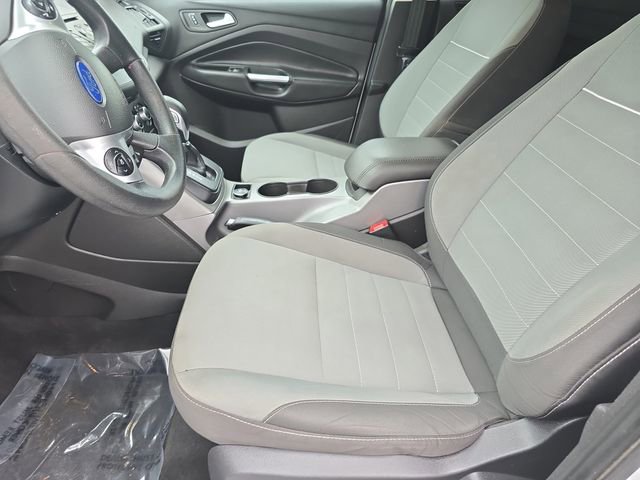 Used 2015 Ford Escape SE image 30