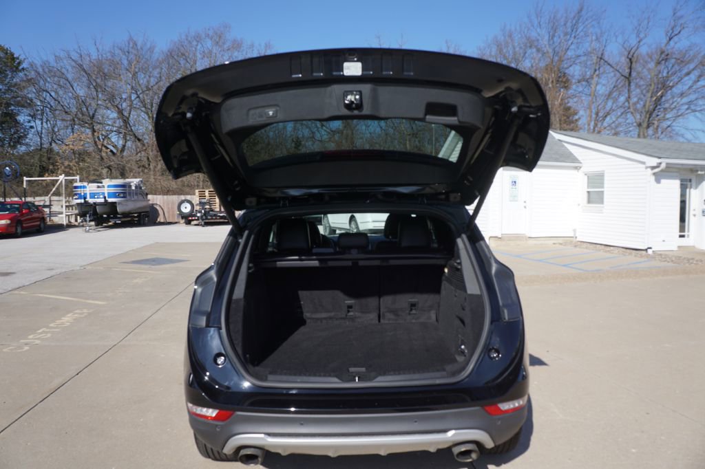 Used 2017 Lincoln MKC Reserve w/ Lincoln MKC Climate Package image 4