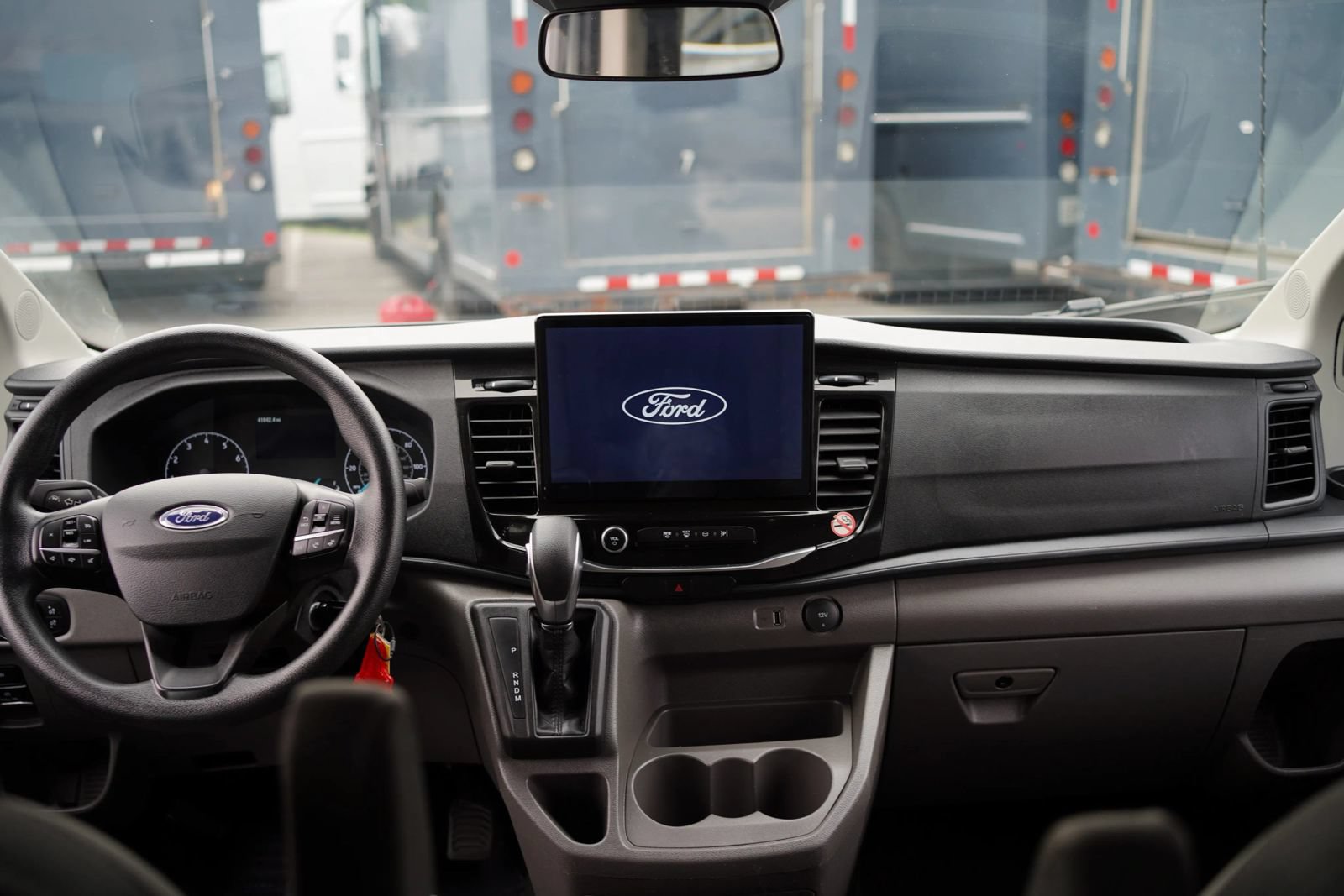 Used 2024 Ford Transit 350 XLT RWD image 22