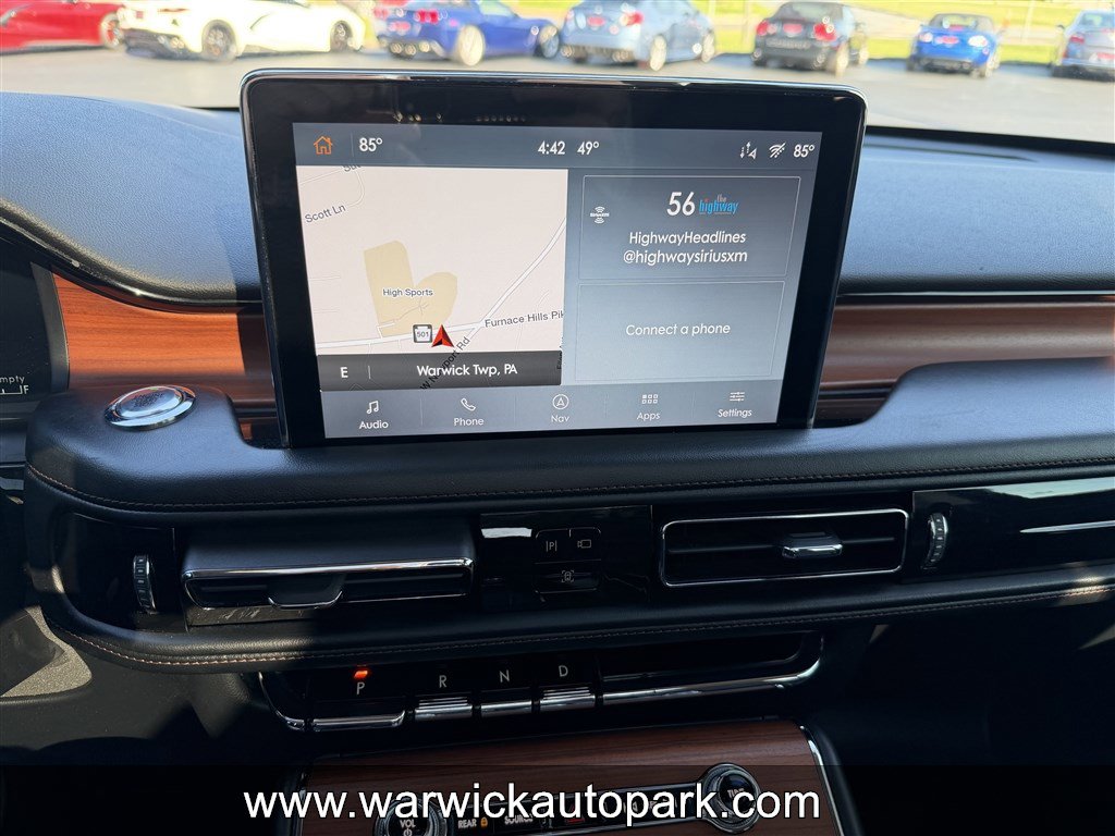 Used 2020 Lincoln Aviator Reserve w/ Equipment Group 202A image 9