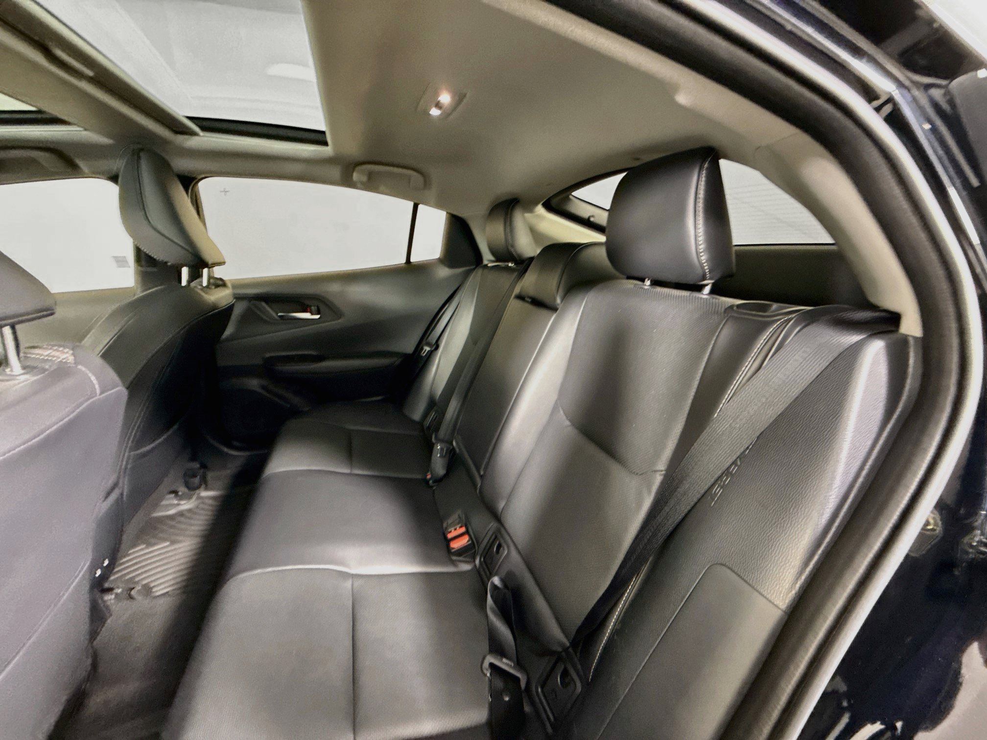 Used 2024 Toyota Prius Limited w/ Limited Premium Package FWD image 22