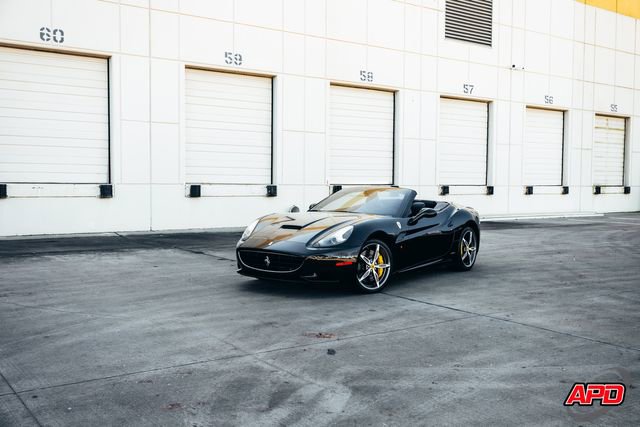 Used 2014 Ferrari California image 42