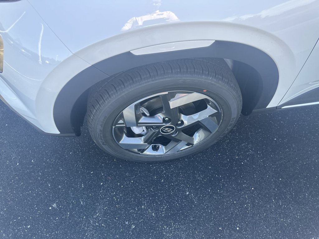 New 2026 Hyundai Venue SEL FWD image 16