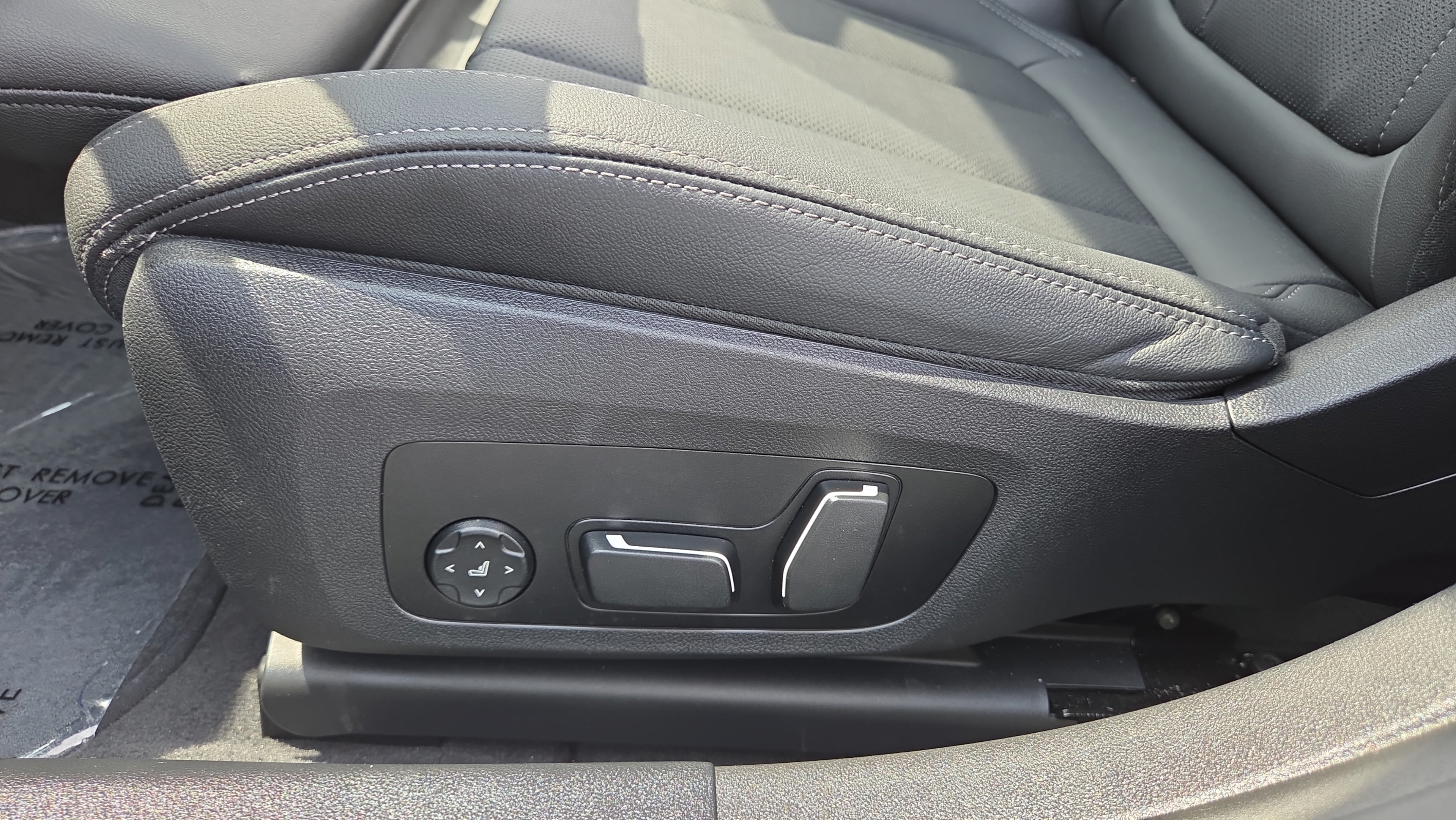 Used 2024 BMW i4 eDrive35 w/ Convenience Package RWD image 10