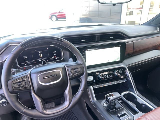 Used 2025 GMC Sierra 1500 Denali Ultimate image 8