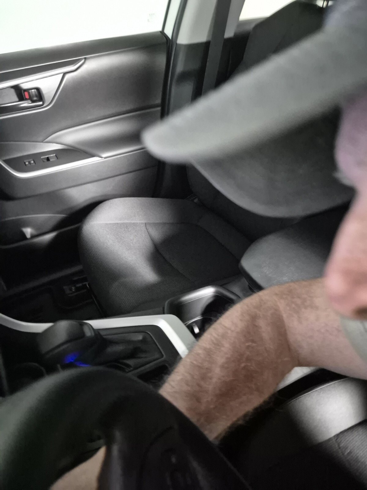 New 2025 Toyota RAV4 LE image 34