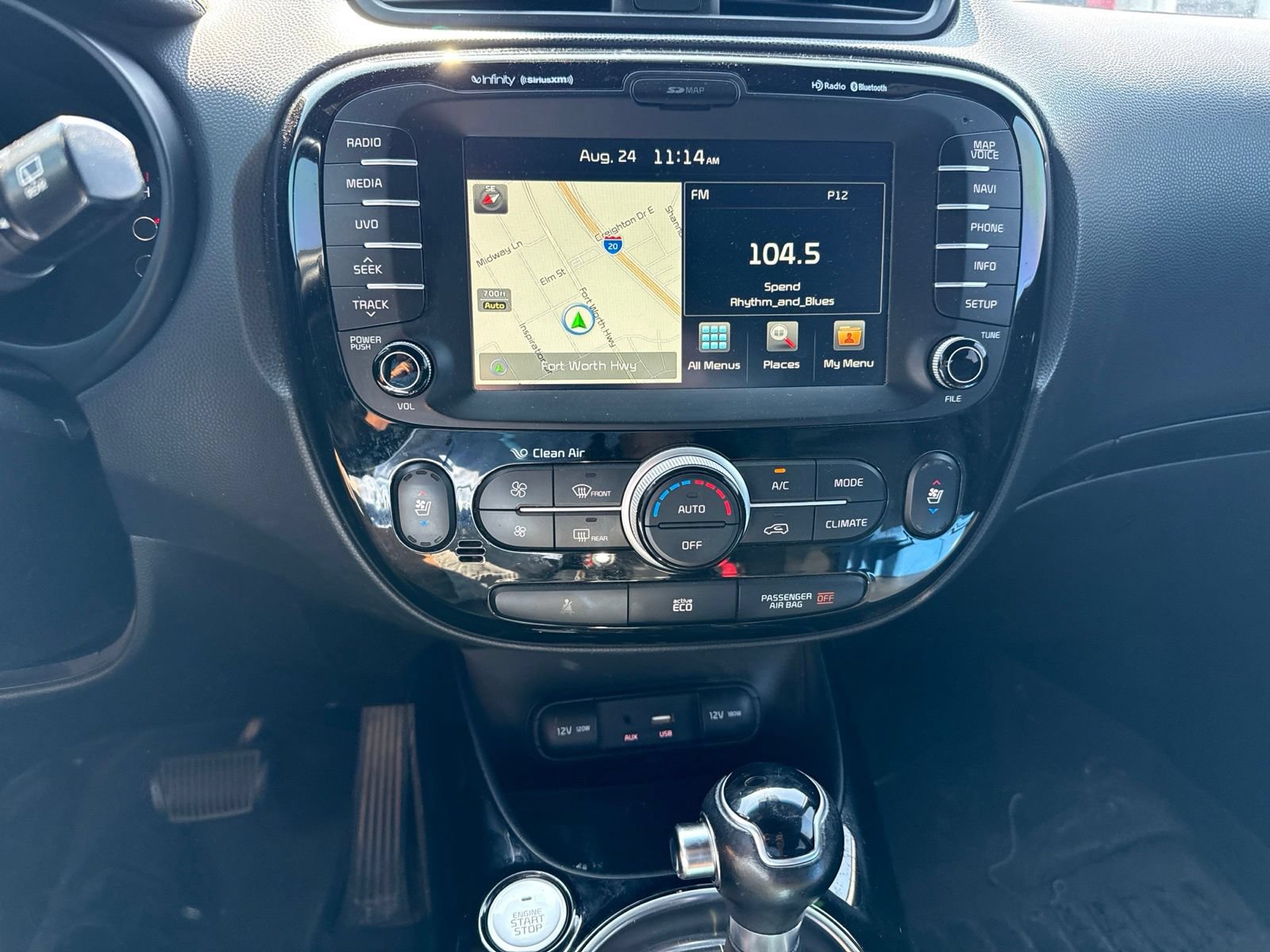 Used 2015 Kia Soul + w/ Primo Package FWD image 13