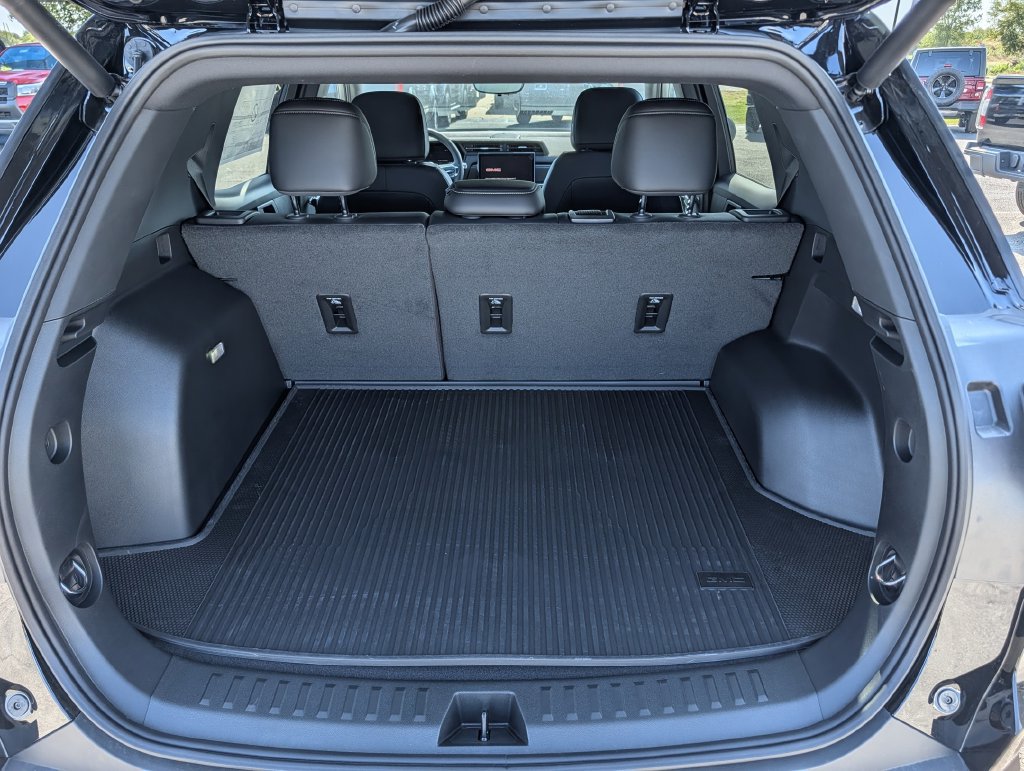 New 2027 GMC Terrain Elevation w/ Elevation Premium Package FWD image 26