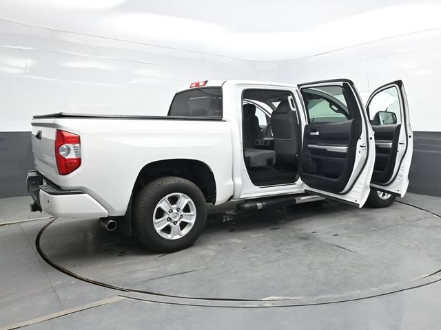 Used 2017 Toyota Tundra SR5 w/ SR5 Upgrade Package AWD/4WD image 48