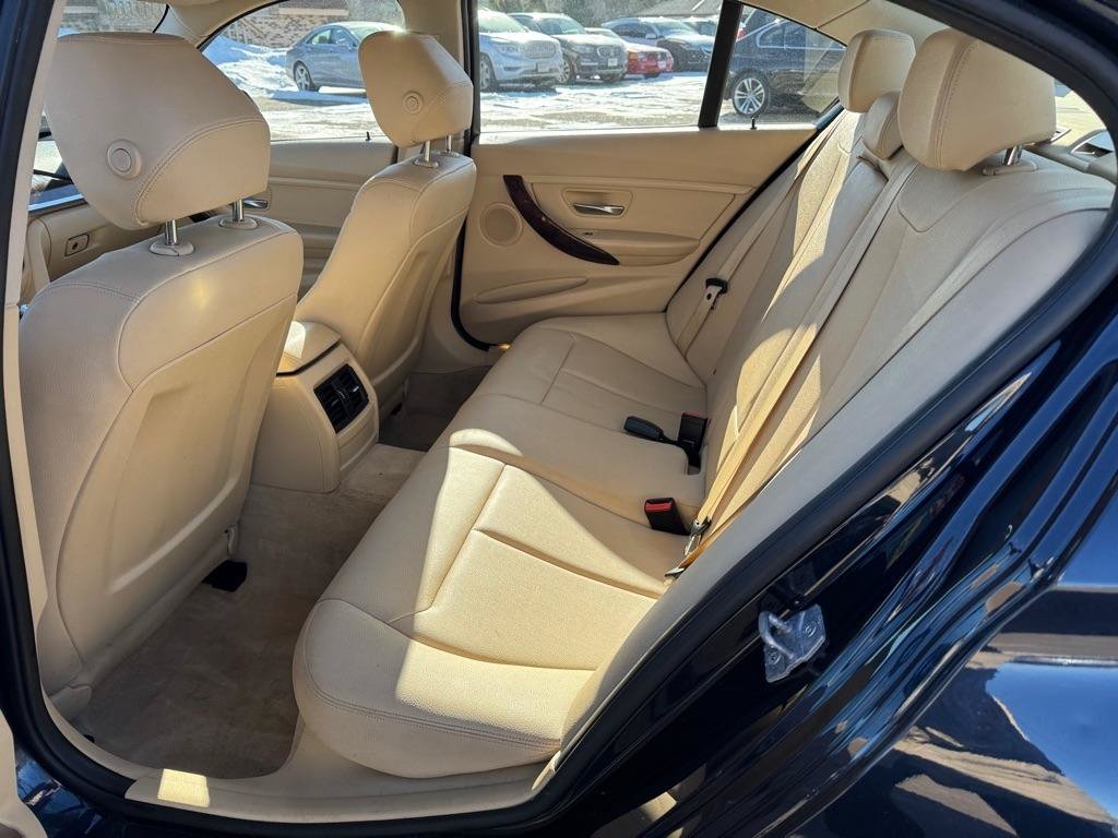 Used 2014 BMW 320i xDrive Sedan AWD/4WD image 20