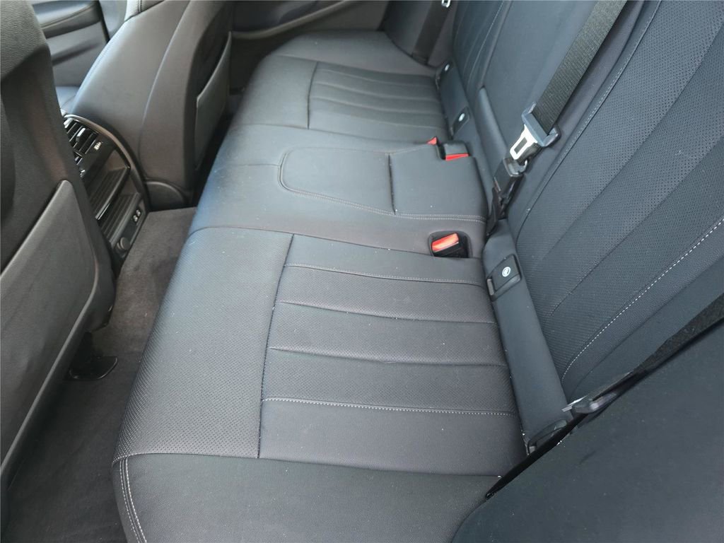 Used 2021 BMW 540i w/ Convenience Package image 11