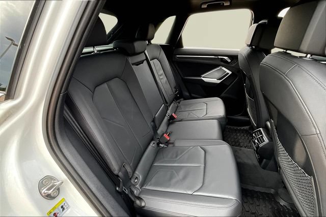 Used 2022 Audi Q3 2.0T Premium Plus w/ Premium Plus Package AWD/4WD image 27
