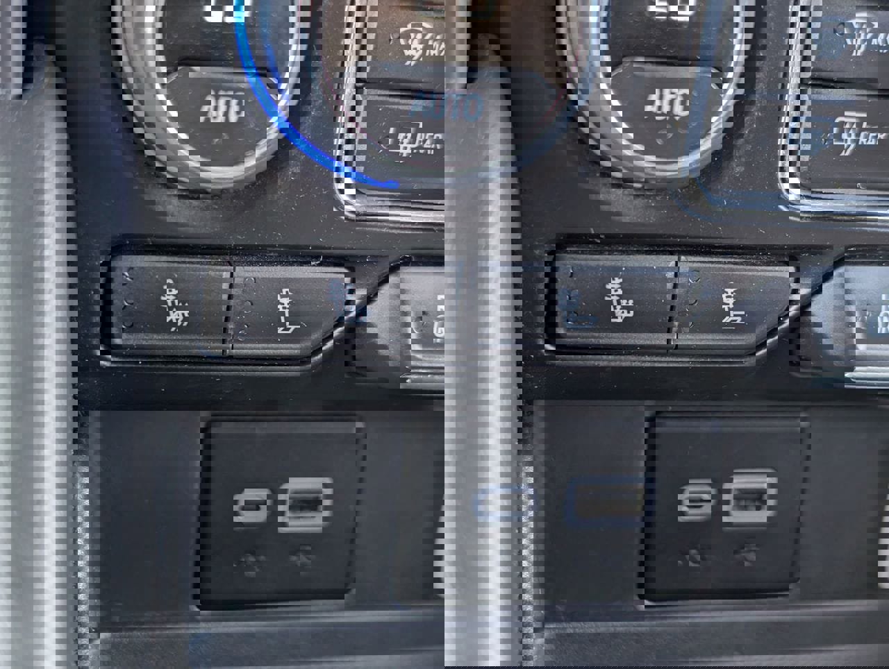 Used 2023 Chevrolet Tahoe RST w/ Sport Performance Package image 17