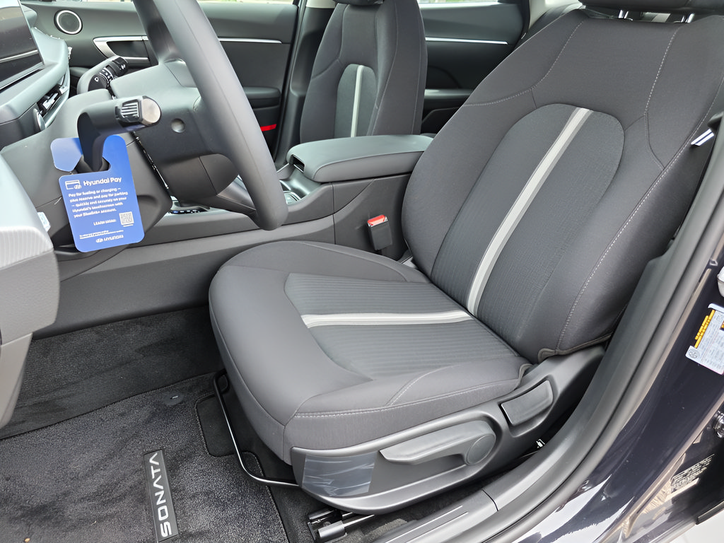 New 2026 Hyundai Sonata SE FWD image 13