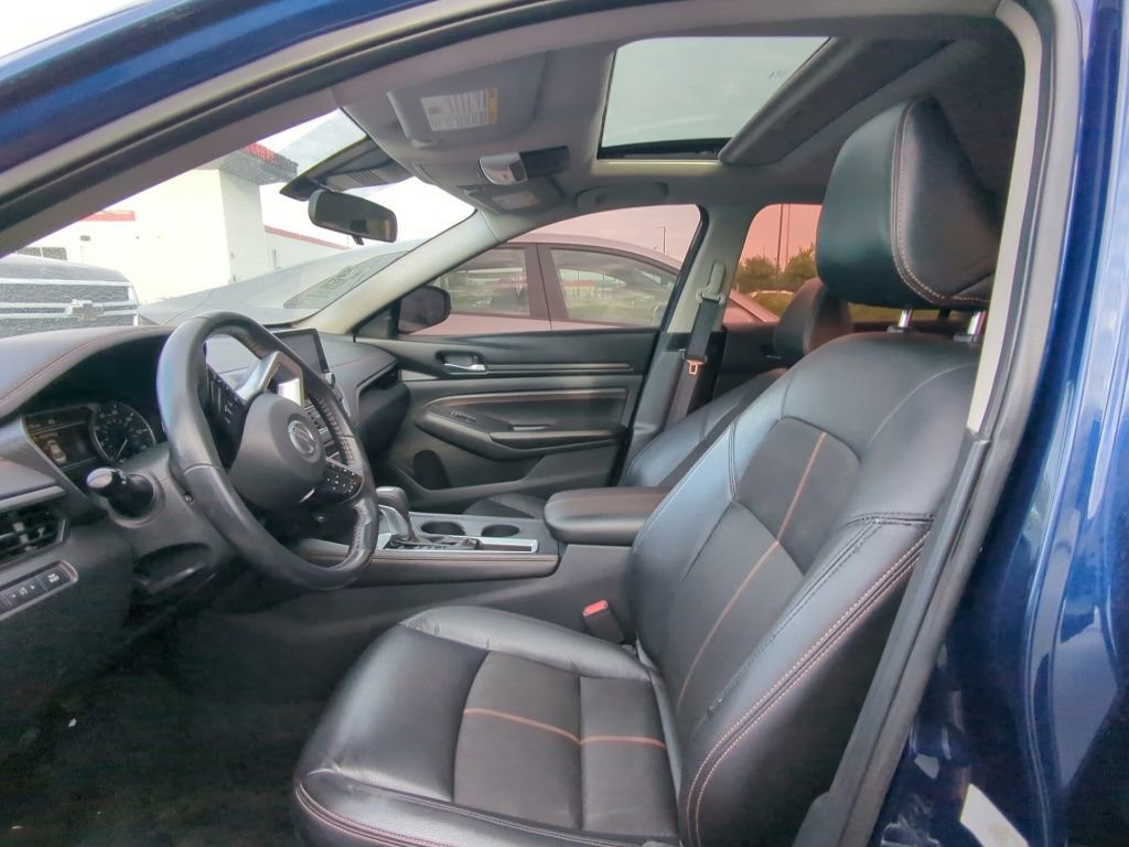 Used 2021 Nissan Altima 2.5 SR w/ SR Premium Package FWD image 6