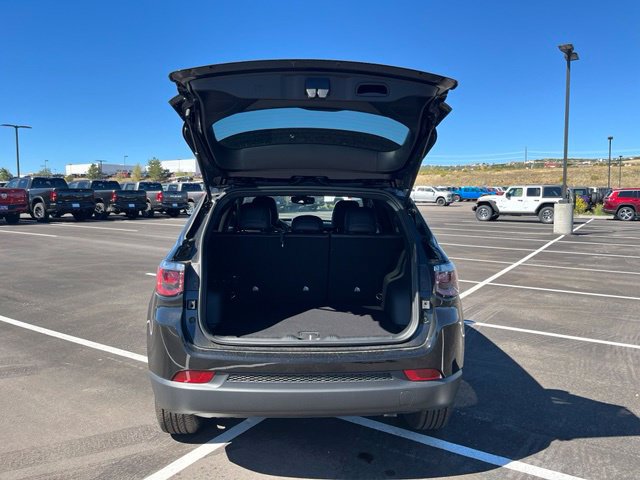 New 2026 Jeep Compass Latitude AWD/4WD image 20