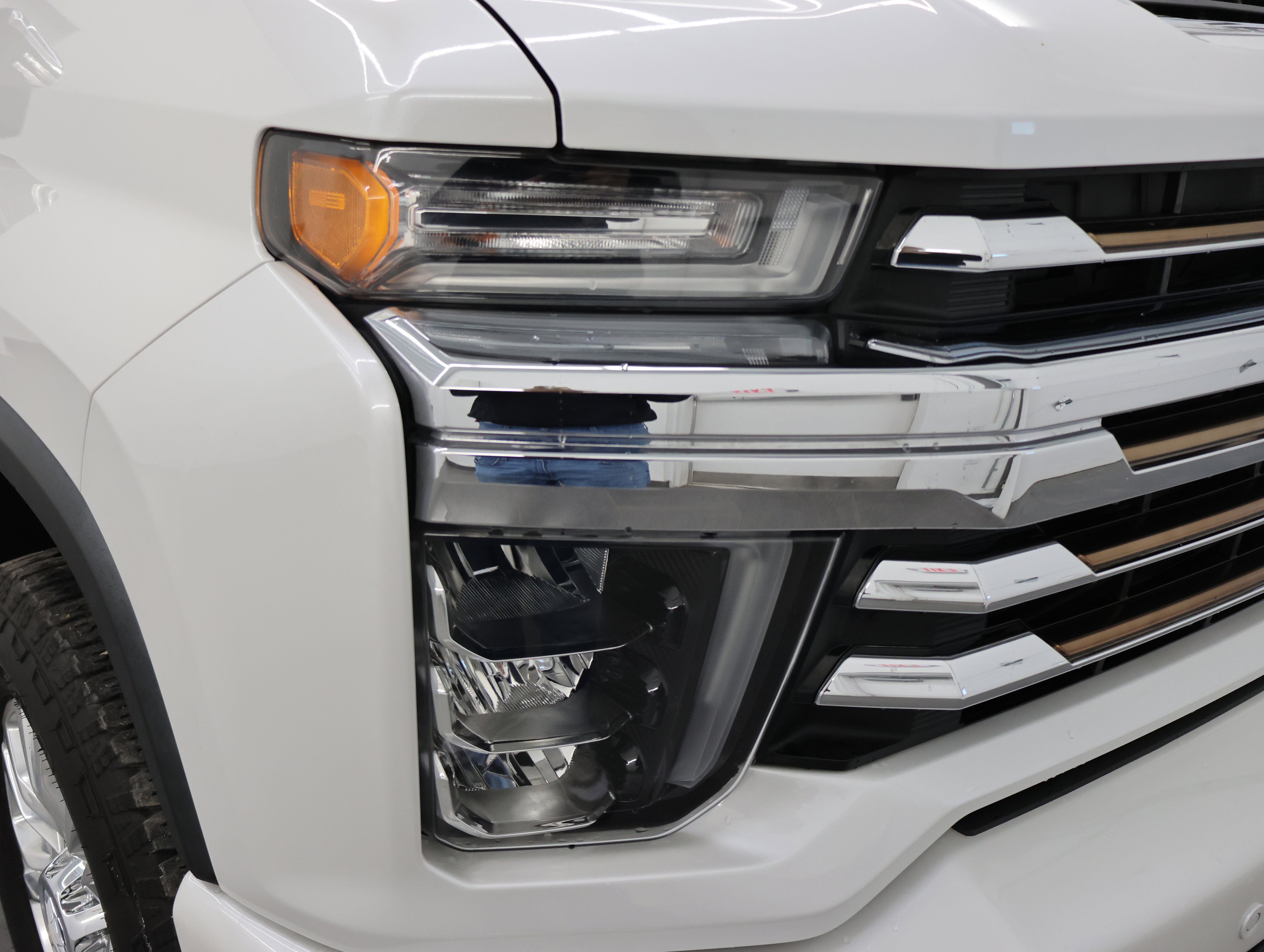 Used 2021 Chevrolet Silverado 2500 High Country w/ Z71 Off-Road Package AWD/4WD image 27