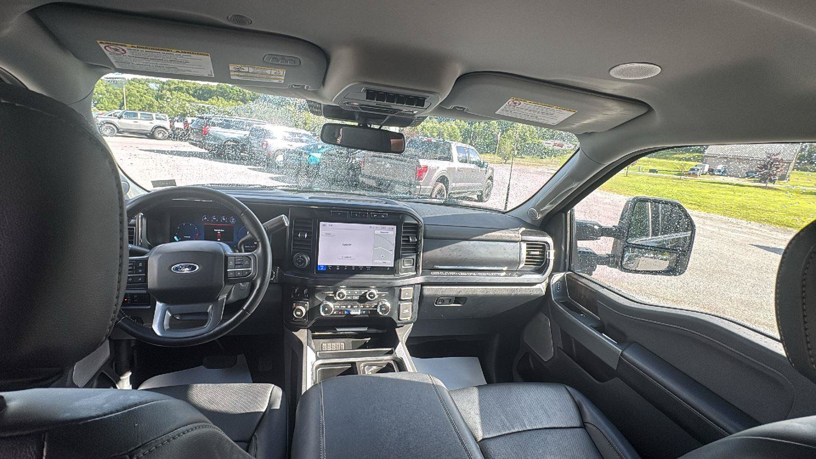 Used 2023 Ford F250 Lariat w/ Lariat Ultimate Package AWD/4WD image 17