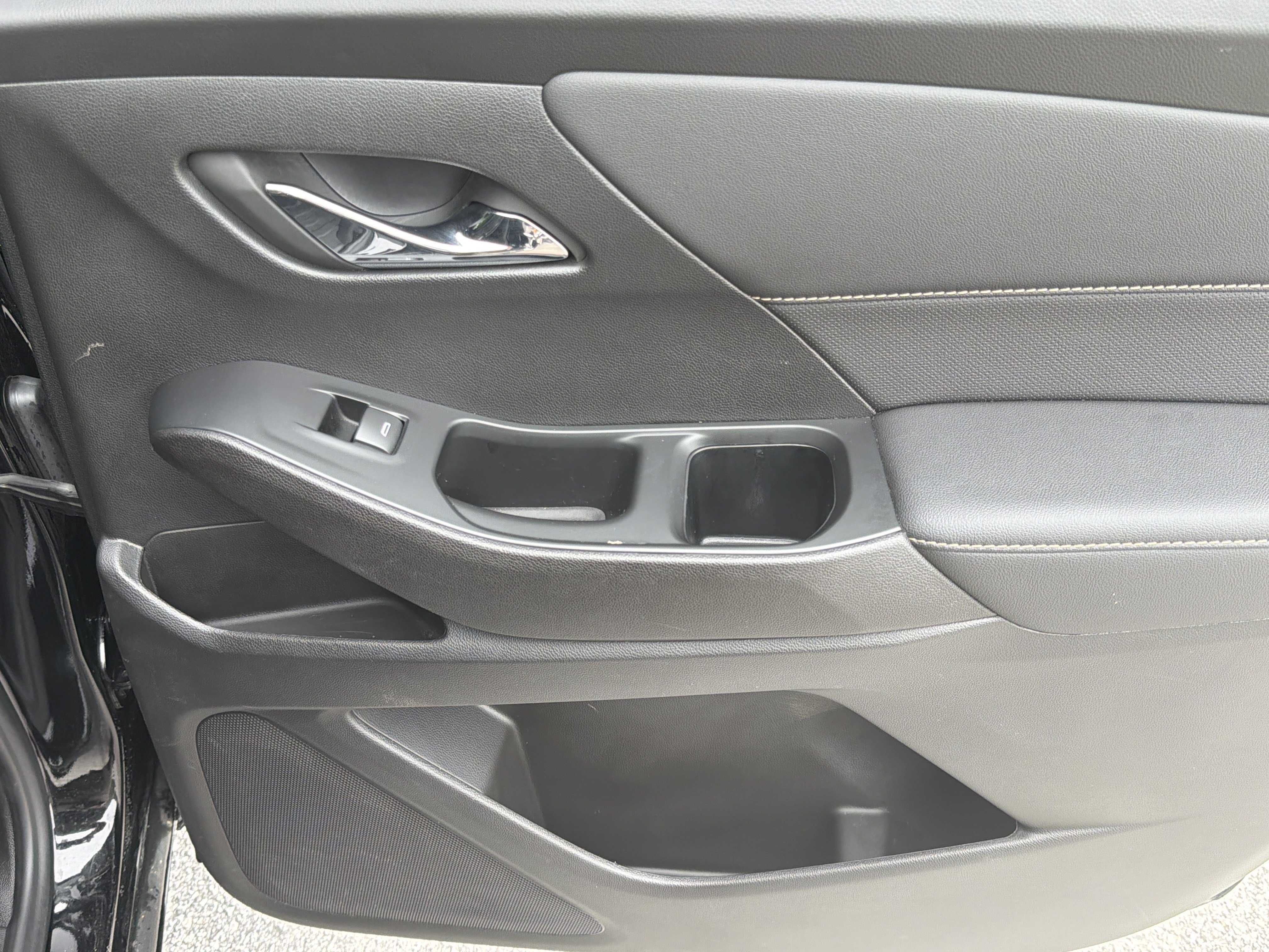 Certified 2023 Chevrolet Traverse Premier FWD image 17