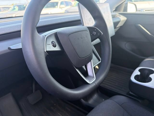Used 2026 Tesla Model Y 2WD image 10