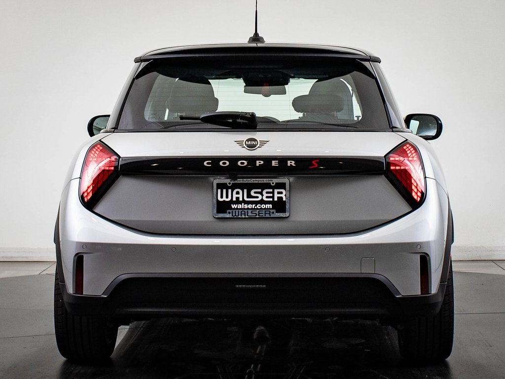 Certified 2025 MINI Cooper S image 7