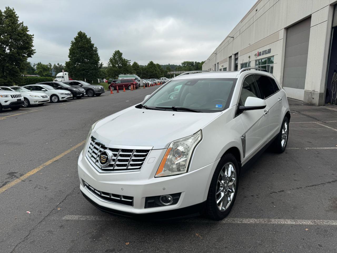 Used 2013 Cadillac SRX Premium AWD/4WD image 8