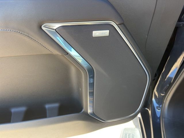 Used 2024 GMC Sierra 2500 SLT w/ SLT Premium Package image 18