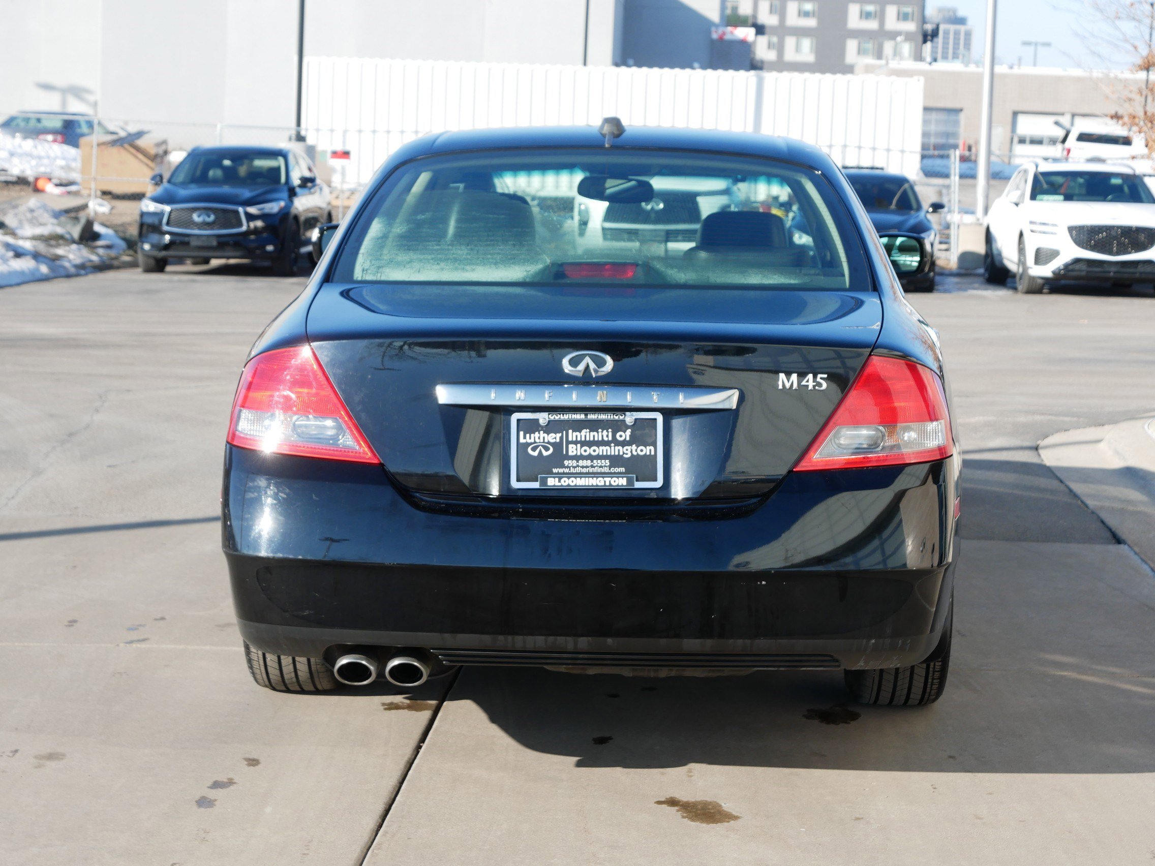 Used 2004 INFINITI M45 w/ Technology Pkg image 6