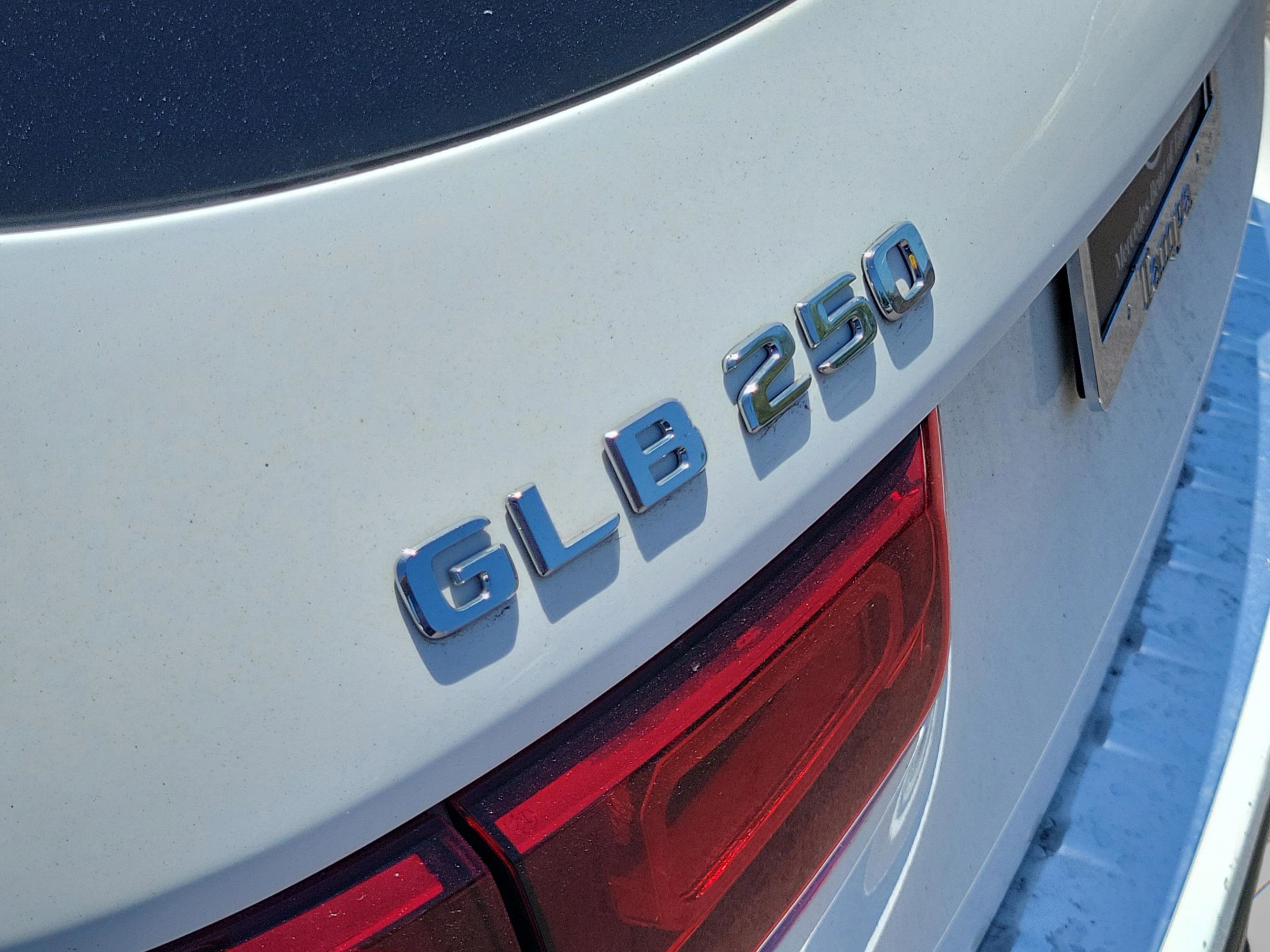 Used 2020 Mercedes-Benz GLB 250 image 30