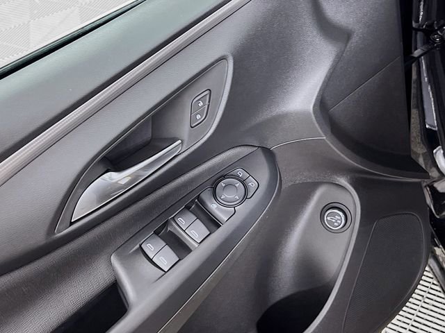 New 2025 Buick Envista Avenir image 16