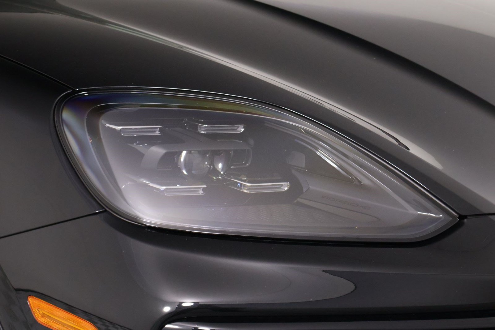 Certified 2026 Porsche Cayenne AWD/4WD image 28