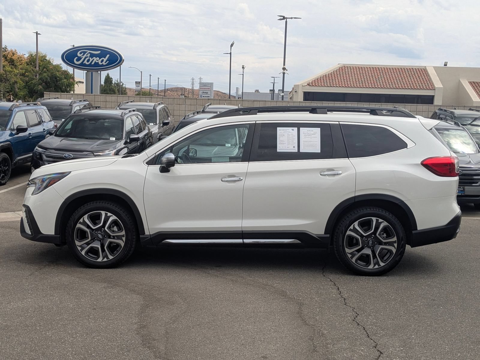Used 2023 Subaru Ascent Touring AWD/4WD image 2