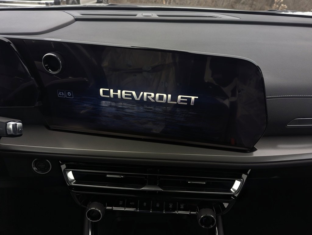 New 2026 Chevrolet Traverse LT w/ Sun and Wheel Package image 24