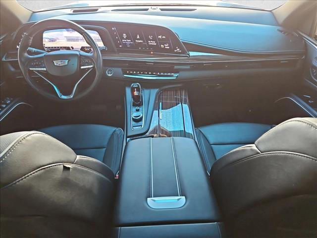 Used 2023 Cadillac Escalade ESV Premium Luxury w/ Performance Package image 19