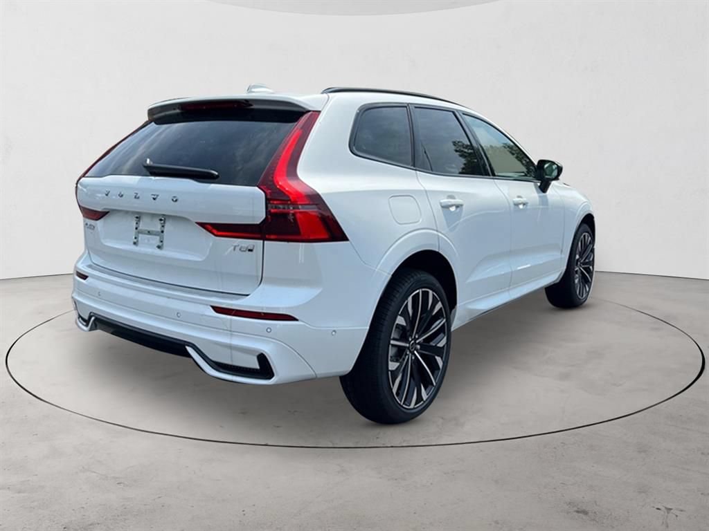 Certified 2026 Volvo XC60 T8 Ultra w/ Protection Package Premier AWD/4WD image 5