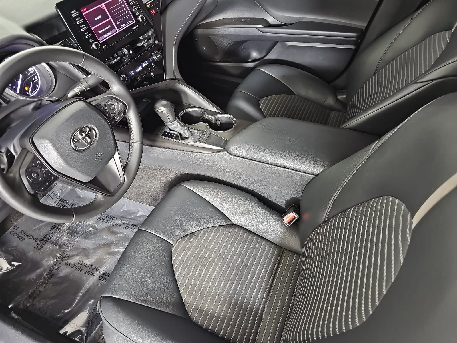 Used 2023 Toyota Camry SE FWD image 15