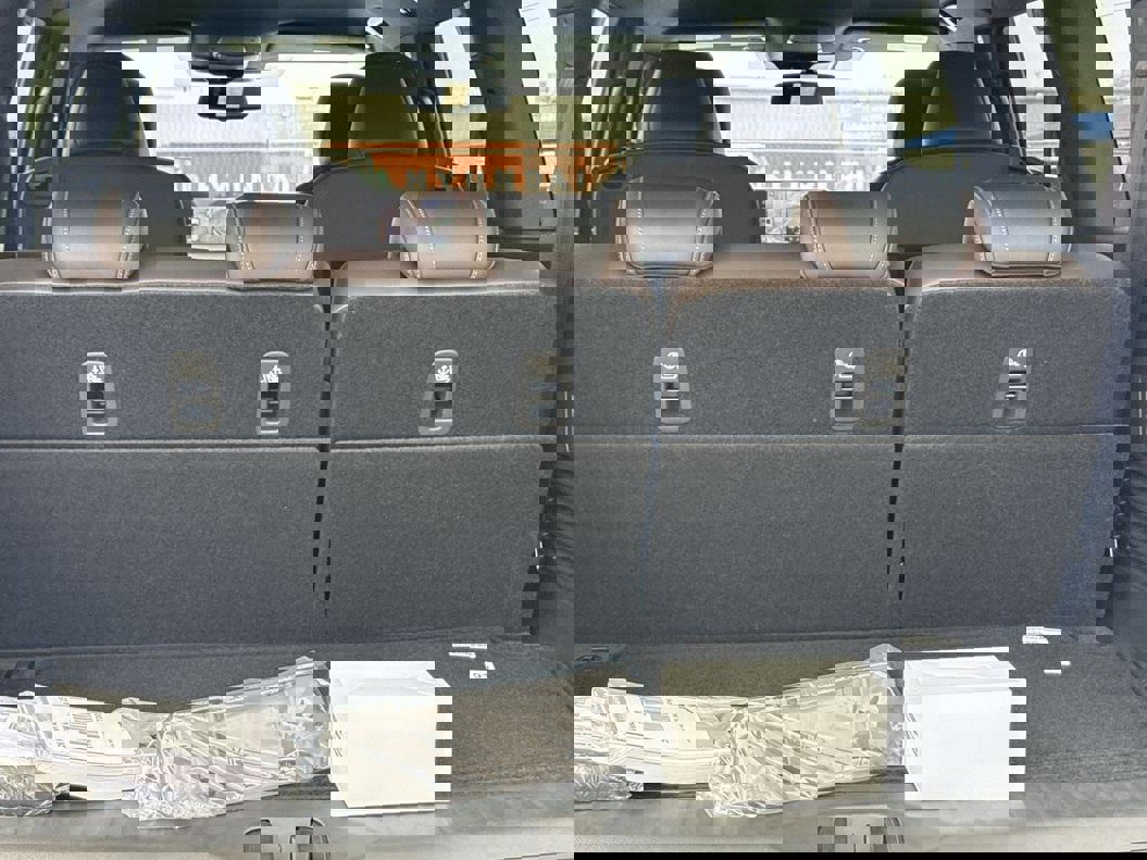 New 2026 Nissan Armada SL w/ Captain's Chari Seat Package image 33