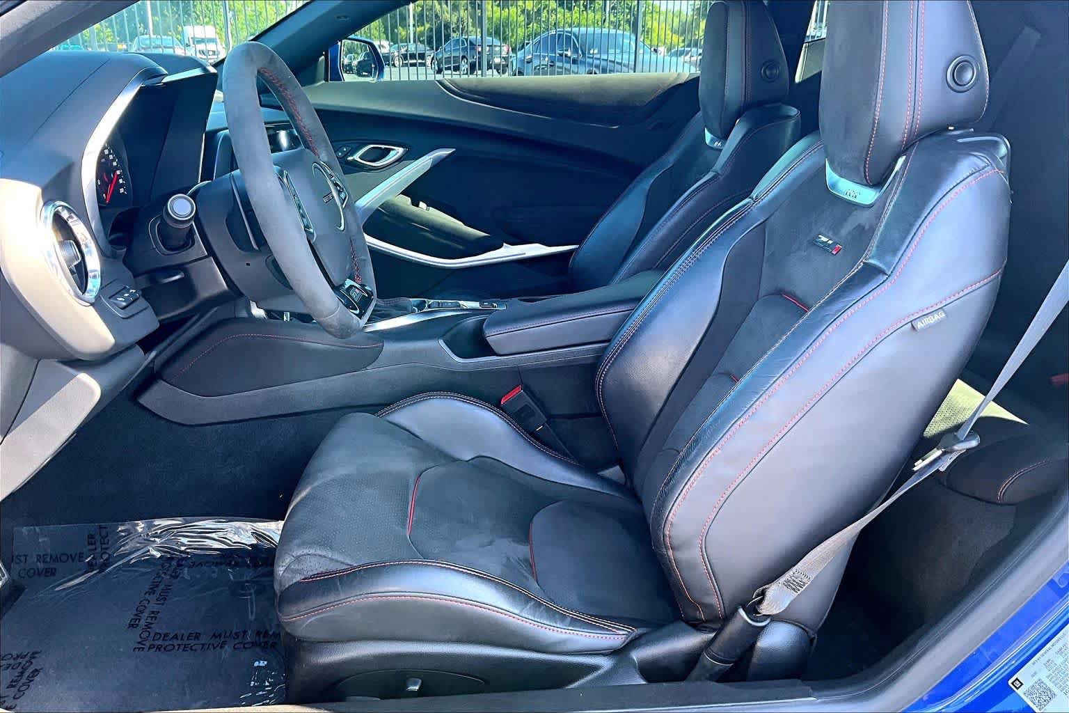 Used 2021 Chevrolet Camaro ZL1 RWD image 7