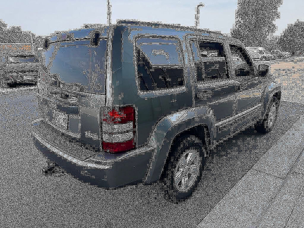 Used 2012 Jeep Liberty Sport AWD/4WD image 5