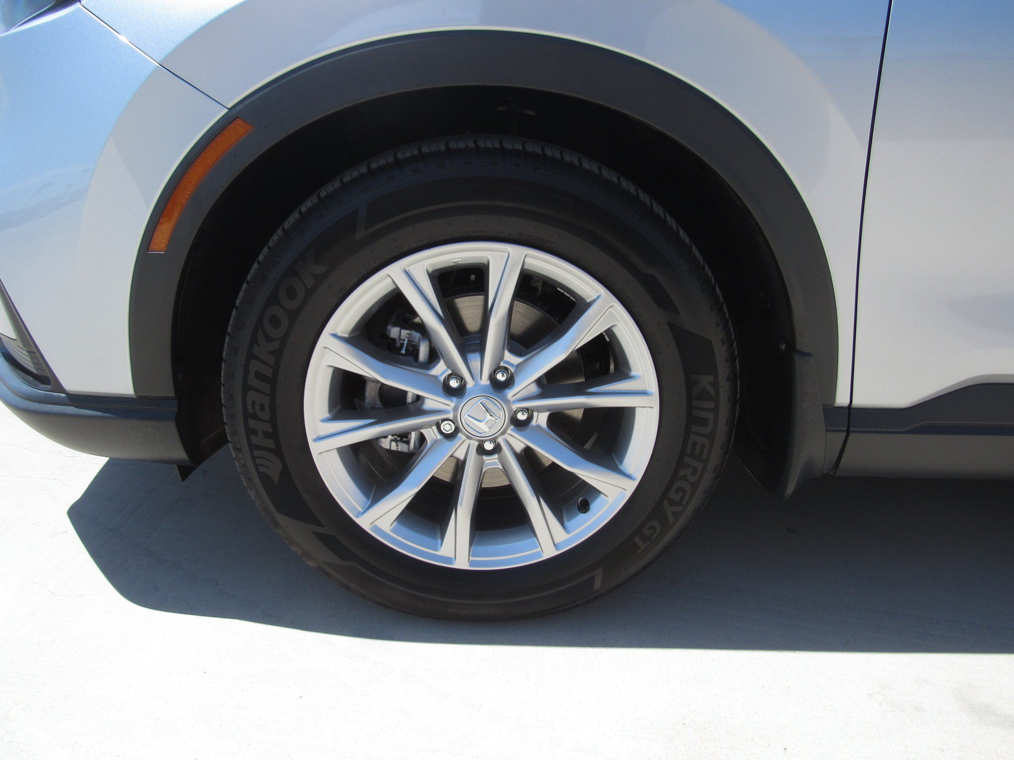 Certified 2025 Honda CR-V EX image 4