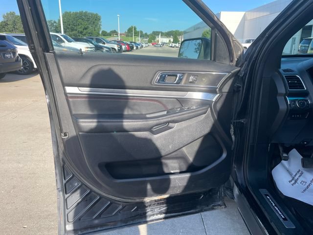 Used 2019 Ford Explorer Sport w/ Equipment Group 401A AWD/4WD image 11