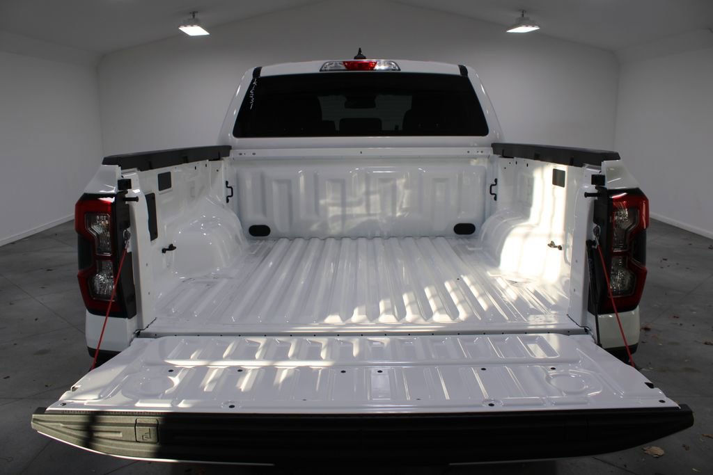 New 2025 Ford Ranger XLT w/ Black Appearance Package image 16