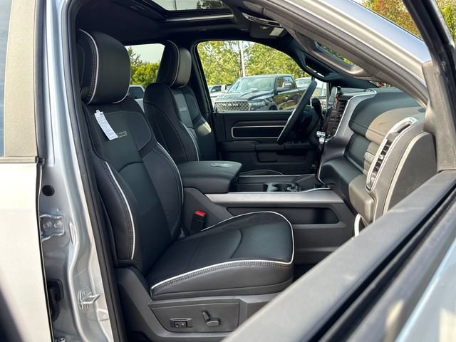 New 2027 RAM 3500 Laramie AWD/4WD image 25