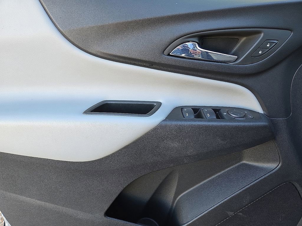 Used 2023 Chevrolet Equinox LT image 20