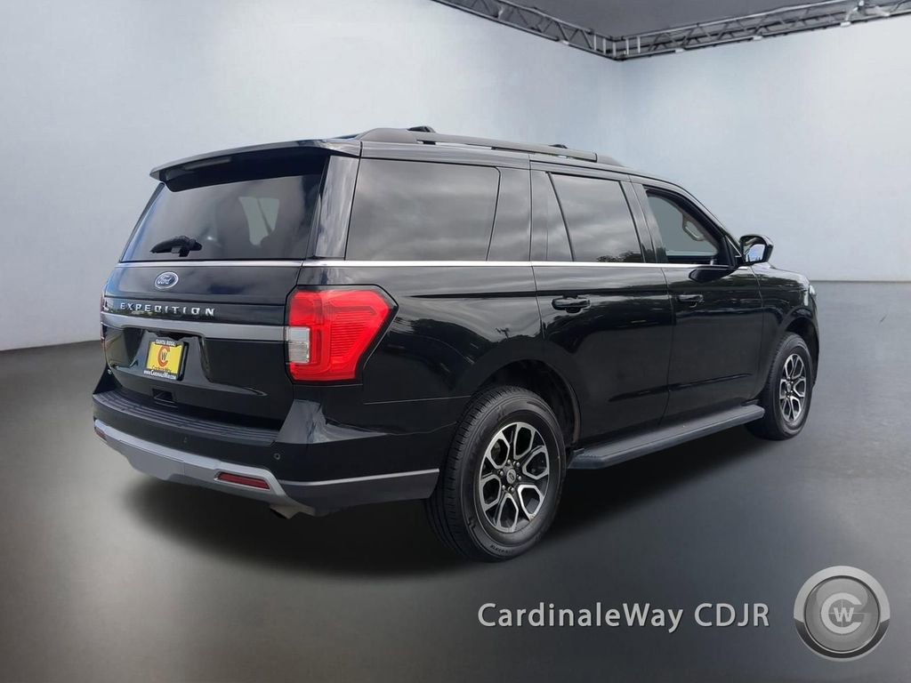 Used 2024 Ford Expedition XLT image 21
