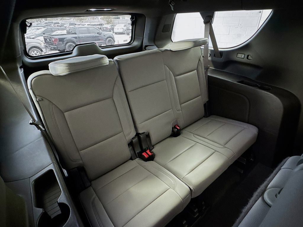 Used 2022 GMC Yukon XL SLT w/ SLT Luxury Package image 29