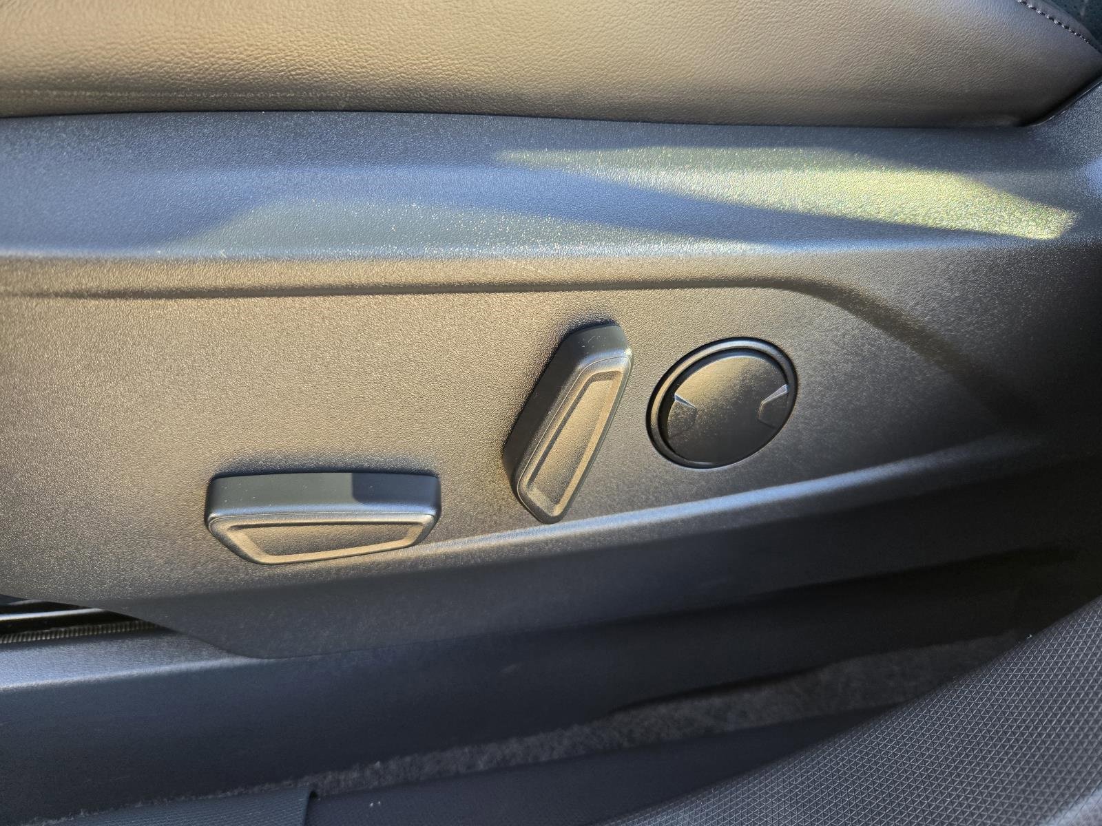 Used 2023 Ford Mustang Mach-E Premium image 25