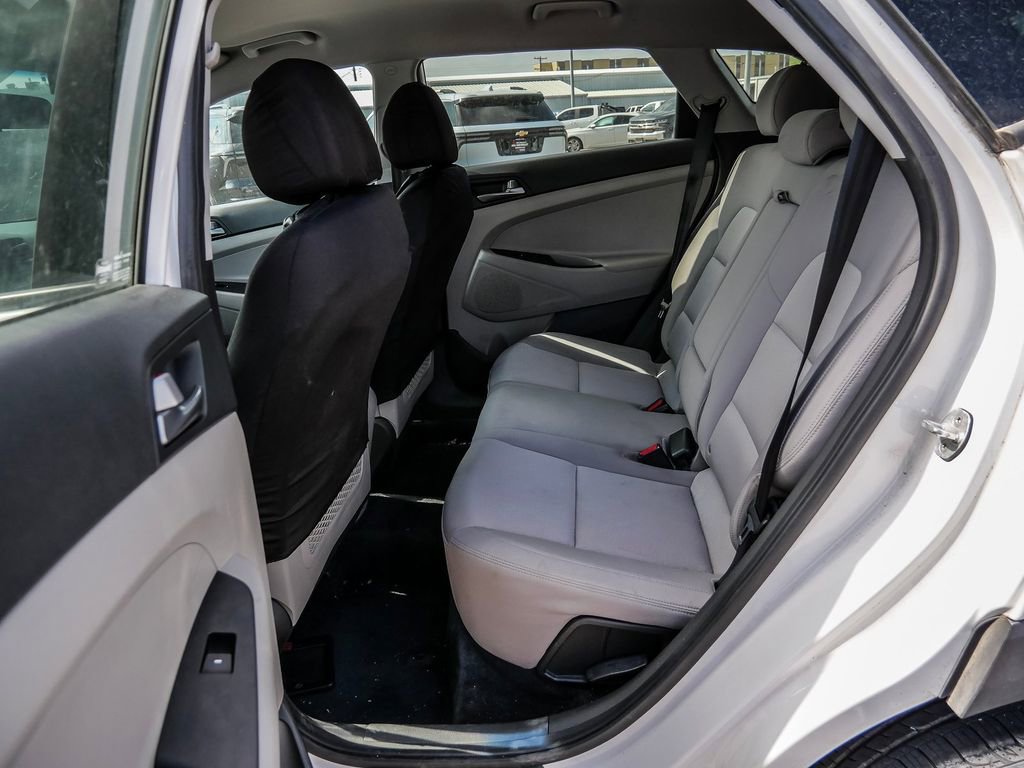 Used 2017 Hyundai Tucson SE image 19